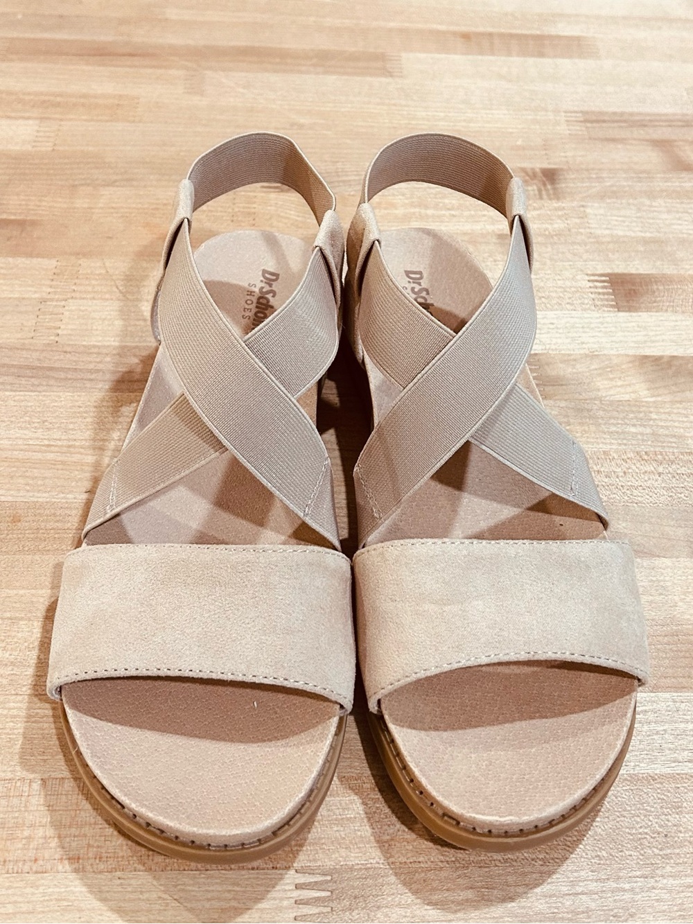 Dr. Scholl's Women's Neutral Tan Cross-Strap Sandals